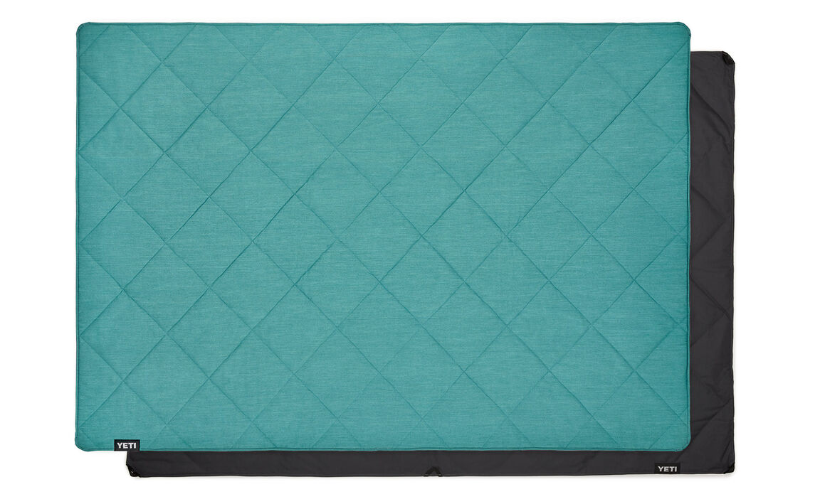 yetilowlandsblanketrivergreen The Cooler Box