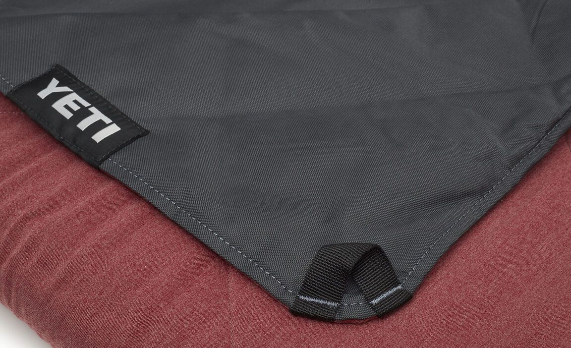 yetilowlandsblankettiedownstraps The Cooler Box