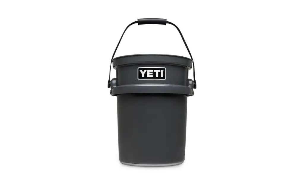 cheap black 5 gallon buckets