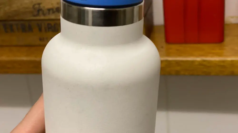 How to Get Scratches Out of Hydro Flask? 